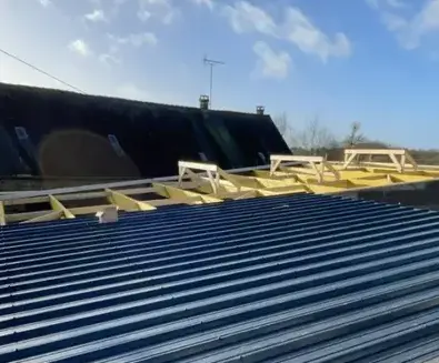 pose de velux Maen Roch-3