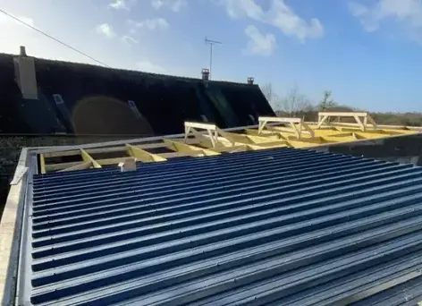 pose de velux Val-Couesnon-4